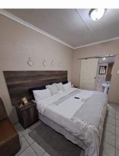 Courtlyguesthouse - Witbank - 3