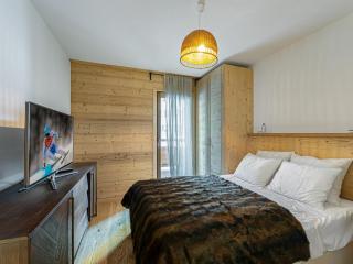 Appartement T3 avec Parking à 100m des Pistes à Courchevel, 6 Couchages - FR-1-563-61 - 2