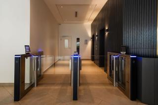 Kancha Homes Modern Luxury Stay Loxhood House - Trofwi - 9