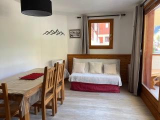 Appartement ensoleillé, 3 pièces, balcon sud, centre de Pralognan, proche commerces et téléphérique - FR-1-464-49 - Pralognan-la-Vanoise - 0