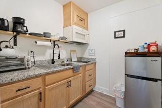 1BR Apt 1450 Monthly 8mins to Integris #22A - 5