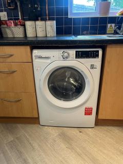 Near Saltaire, Bingley, Beautiful & Spacious, Entire 2-Bed House, Kitchen, Washer Dryer, Parking & Garden - Bradford - 1