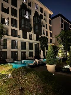 Luxury condominium Heart of BKK Ekkamai - 7