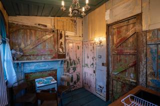 Romantic 1920s Circus Wagon Experience - Sutton - 4
