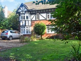 Flat 2, Langtry Apartment - Bournemouth - 8