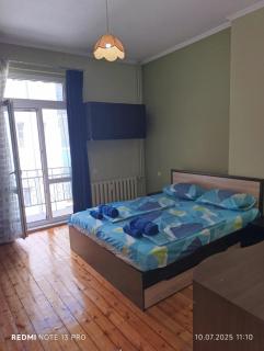 Vinchenco and G Suites - 1