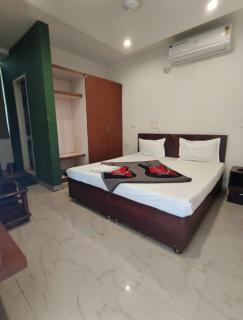 Hotel Green Land - 8