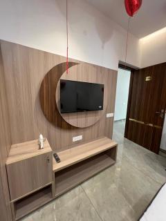BLUE FIVE RESIDENCY Near Chandigarh Road - 8
