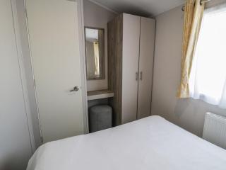 Lido Gold 205 - Prestatyn - 1