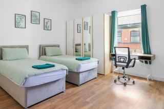 Newly renovated 3 Ensuite bedroom house in bury, 5 people - Bury - 9