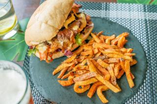 Lake Arenal Hotel & Brewery - 4