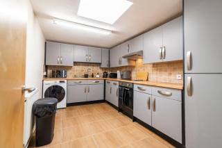 Charming 3 Bed Flat by Harbour - Folkestone - 3