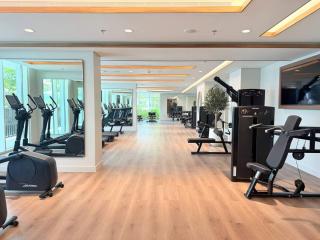 Luxury & Bright 1BR Apartment | Panoramic Sea View - 5