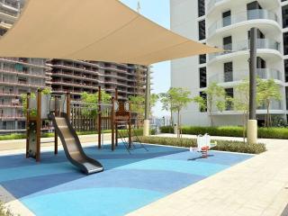 Luxury & Bright 1BR Apartment | Panoramic Sea View - 6