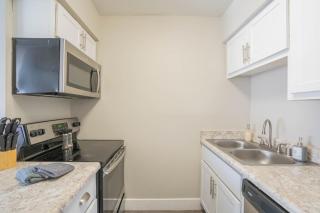 Retro Roots • 1BR w/ Style - Mesa - 6