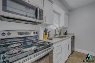 Snooze & Stream • 1BR Spot - Mesa - 7