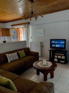 Kyparissos Home , Arachova - 3