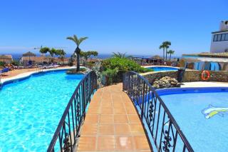 SHR066 Apartment in Nerja with Pool - Nerja - 9