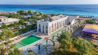 Ulin Boutique Hotel - Borsh - 0