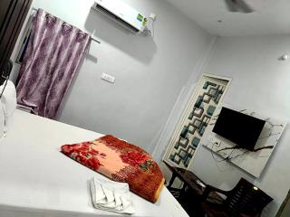 Hotel Shivaa Aashram Near kashi Temple With Free Internet service - Varanasi - 4