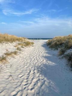 Holiday Home Near The Beach Perfect For Relaxing - 2