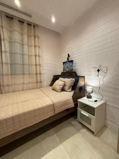 Luxury Apartment Near Formula - 5