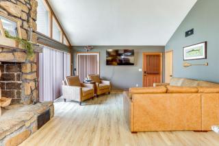 Steps to White River Cabin Retreat with Dock Access - 2