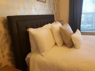 1556 PD - Poolside Bliss: Enchanted 4BR Townhome - 6