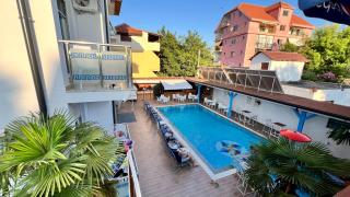 Brian Hotel - 5
