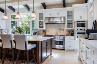 Beverly Hills Estate w Pool Views Rooftop Deck Casa Saramnaya by AvantStay - Beverly Hills - 7