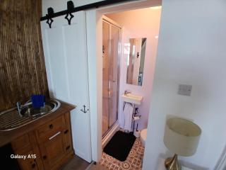 Eagles Nest Sea view with ensuite 3rd floor - 8