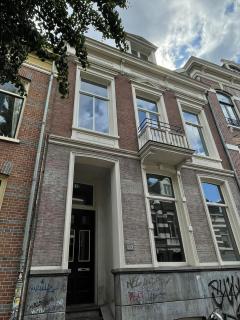 Naest - Authentic Escapes City House Nijmegen - Nijmegen - 9