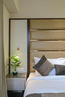 Hotel Grand Girdhar Premier - Indore - 1