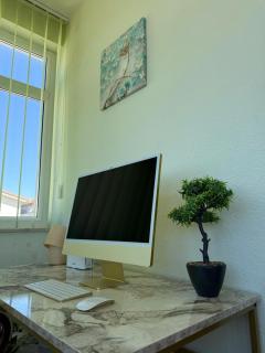 4-Bedroom Lux Apartment with Amazing Scenery - 1