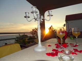 Beachfront apartment - Rtina - 7