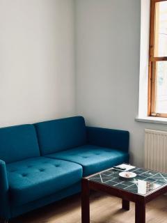 Sunlit Apartment with Garden, Next to Station, Vienna - 2