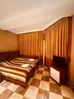 Iceberg Hotel - Tbilisi - 1