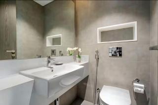 Lagoon Luxe - Stylish Stay in District One MBR DXB - 8