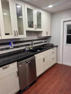 Emperors Pool House - Jacksonville - 5