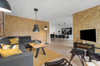 765-Hvide-Sande-Livadiavej-27 - 1