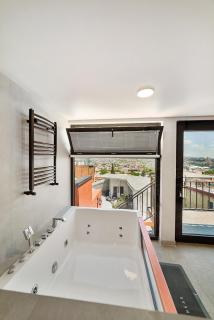 PREMIUM APARTMENTS WITH TERRACE IN OLD TBiLISI - 3
