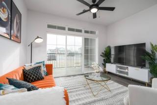 Luxurious One Bedroom Whitestown - 9