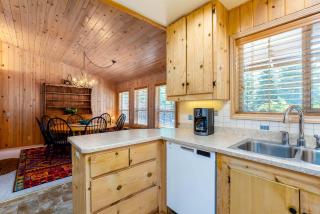 Family Friendly Fun at Oregon Loop Getaway Sleeps 9 Hot Tub Bikes Pet-Friendly - Sunriver - 1