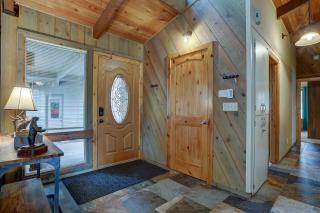 Sunriver Escape Sleeps 8 Pet Friendly SHARC Hot Tub - Bend - 1