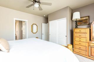 Painted Peaks Getaway Pet Friendly Resort Amenities - Redmond - 1