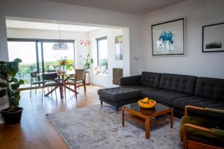The Hilltop Haven- 4bd -Free parking - Saltdean - 5