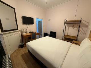 The Elder Guest House - Epsom - 9