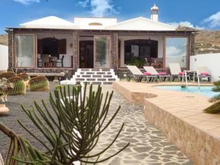 VolKKanrentals Villa Los Cactus - 1