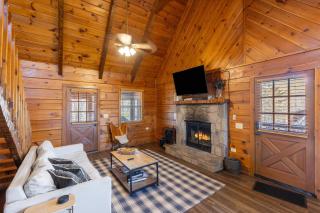 2 Cabins Porch w Hot Tub Views Game Room Dudley II III by AvantStay - 5