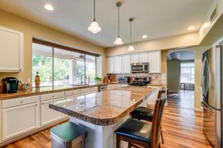 3 Mi to Granite Reef Spacious Retreat with Pool - Leisure World - 6